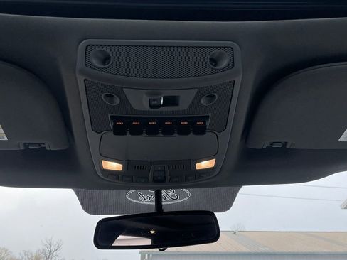 Used 2017 Ford F250 Lariat w/ Chrome Package image 28