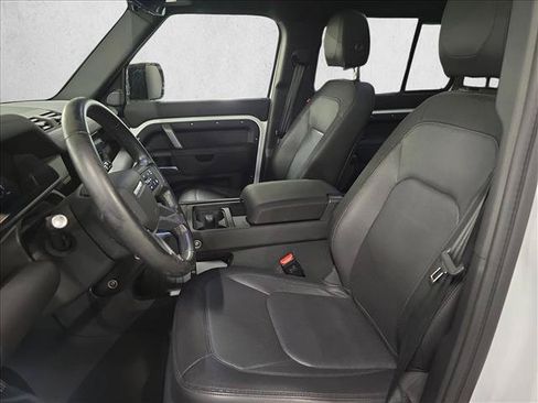 Used 2024 Land Rover Defender 110 X-Dynamic SE AWD/4WD image 14