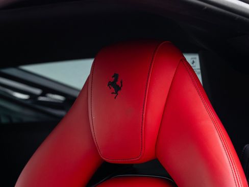 Used 2016 Ferrari 488 GTB RWD image 7