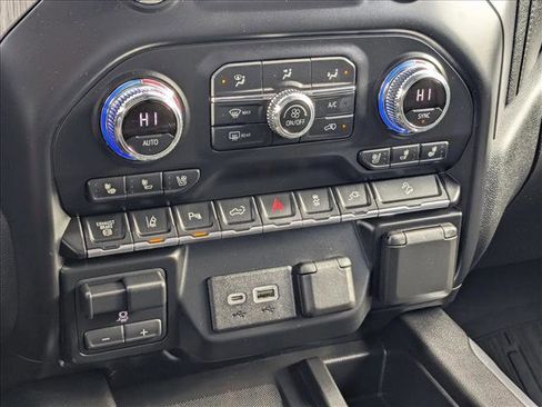 Used 2020 GMC Sierra 2500 Denali w/ Denali Ultimate Package image 15