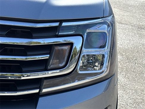 Certified 2021 Ford Expedition Max XLT image 9