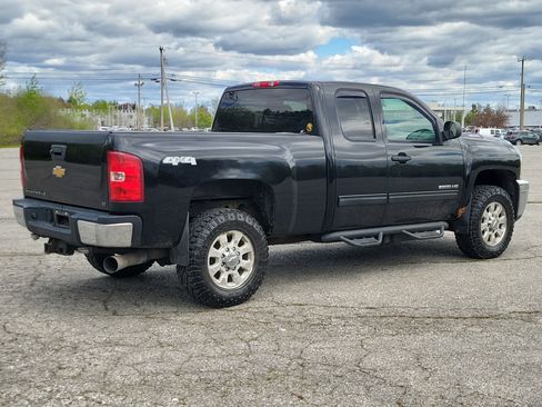 Used 2013 Chevrolet Silverado 2500 LT w/ Snow Plow Prep Package AWD/4WD image 5