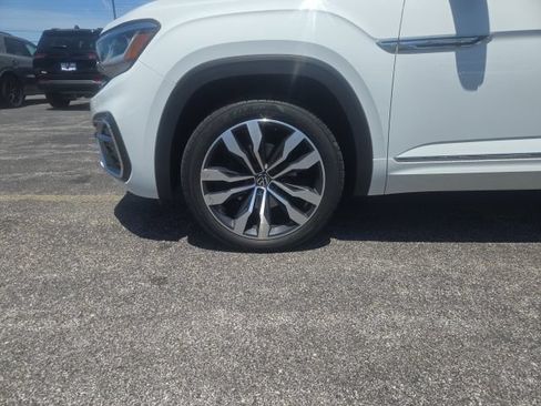 Used 2020 Volkswagen Atlas Cross Sport SEL R-Line AWD/4WD image 5