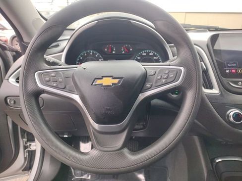 Used 2022 Chevrolet Malibu LT image 16