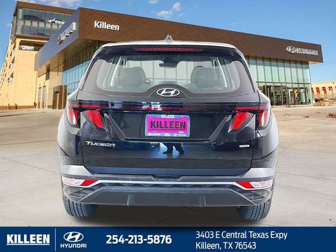 Used 2023 Hyundai Tucson SE image 7