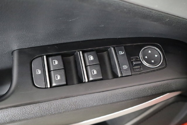 Used 2024 Kia Soul LX w/ LX Technology Package FWD image 24