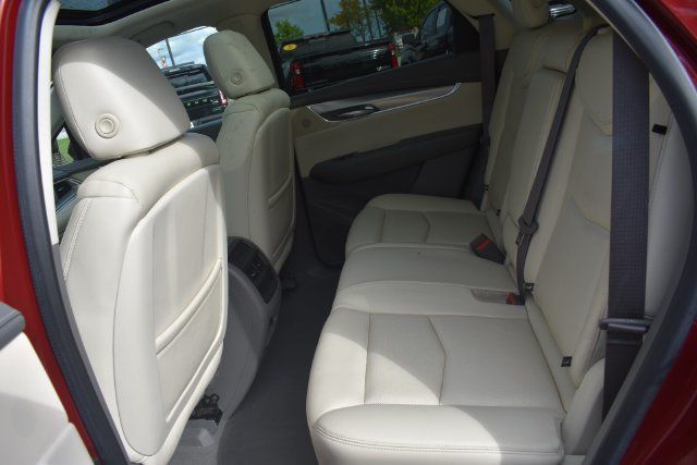 Used 2018 Cadillac XT5 Luxury w/ Driver Awareness Package AWD/4WD image 23