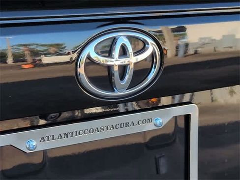 Used 2023 Toyota RAV4 LE image 12