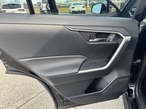 Used 2023 Toyota RAV4 XLE Premium image 25