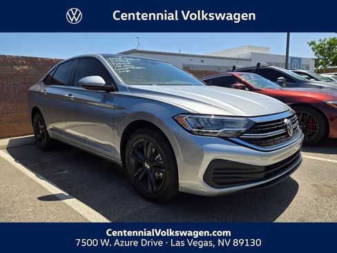 Certified 2024 Volkswagen Jetta SE FWD image 1