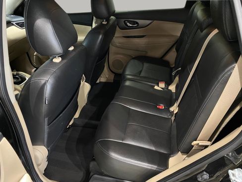 Used 2016 Nissan Rogue S w/ Appearance Package image 17