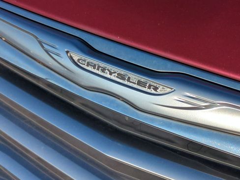 Used 2013 Chrysler 200 Limited image 13