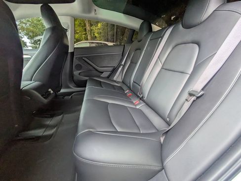 Used 2023 Tesla Model 3 Standard Range RWD image 17