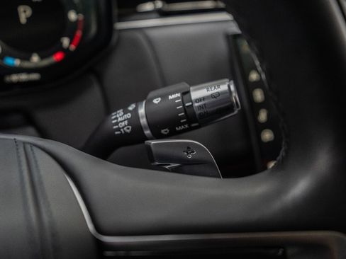 Used 2022 Land Rover Range Rover Long Wheelbase First Edition image 75