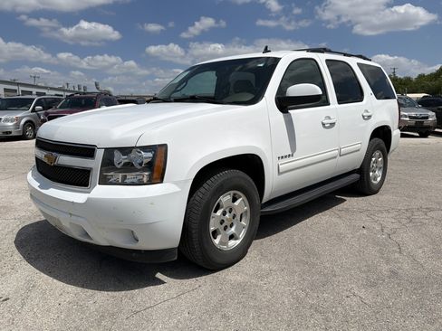 Used 2014 Chevrolet Tahoe LT RWD image 7