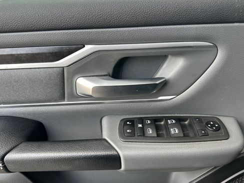Used 2021 RAM 1500 Big Horn AWD/4WD image 11
