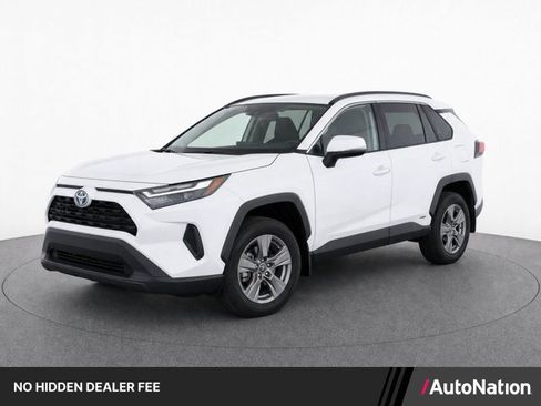 Used 2024 Toyota RAV4 XLE w/ Convenience Package AWD/4WD image 1