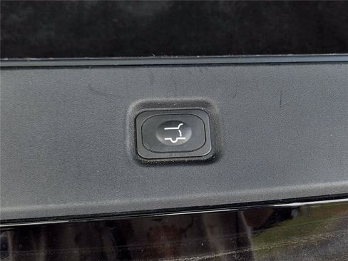 Used 2025 Ford Expedition Max Active AWD/4WD image 28