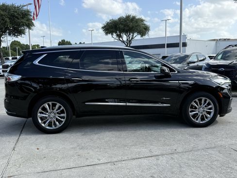 Used 2023 Buick Enclave Avenir w/ Avenir Technology Package FWD image 3