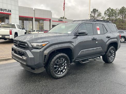 New 2026 Toyota 4Runner SR5 image 4