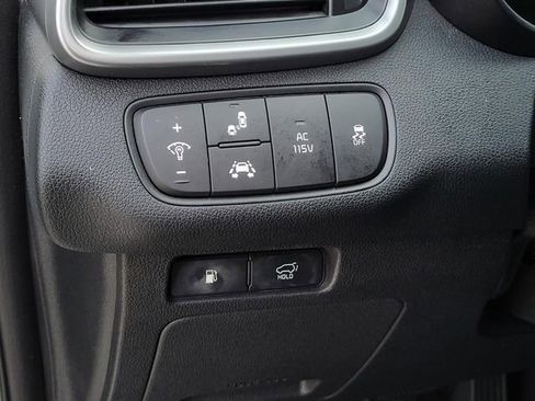 Used 2019 Kia Sorento SX image 20