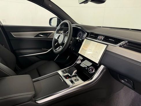 Used 2024 Jaguar XF R-Dynamic SE image 38