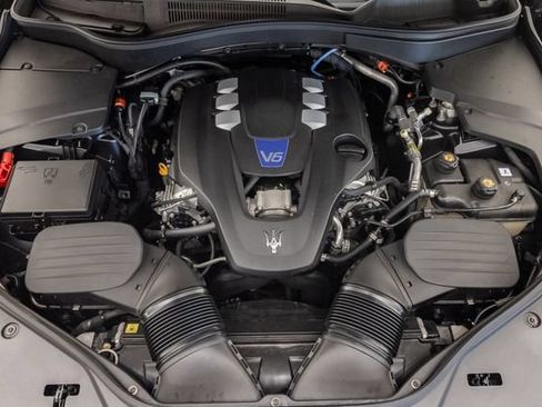 Used 2024 Maserati Levante Modena Ultima AWD/4WD image 3