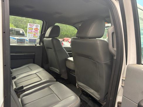 Used 2016 Ford F550 4x4 Crew Cab Super Duty image 42