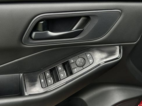 Certified 2026 Nissan Rogue S FWD image 6