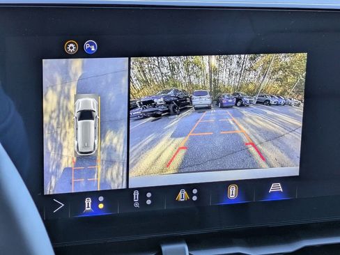 New 2026 Chevrolet Equinox LT w/ Convenience Package II image 23