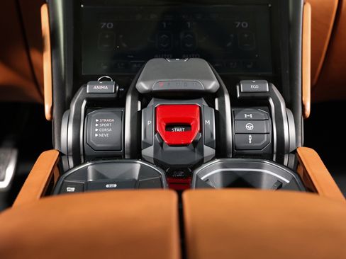 Used 2023 Lamborghini Urus S image 41