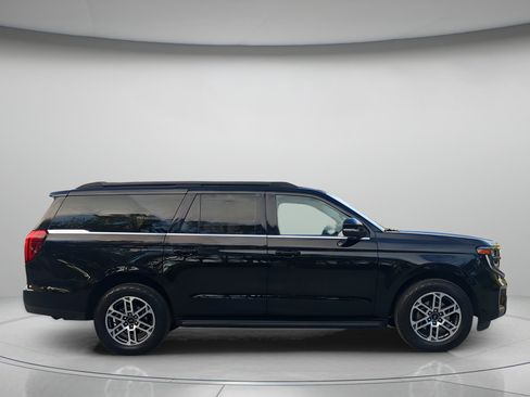 Certified 2025 Ford Expedition Max Active AWD/4WD image 39