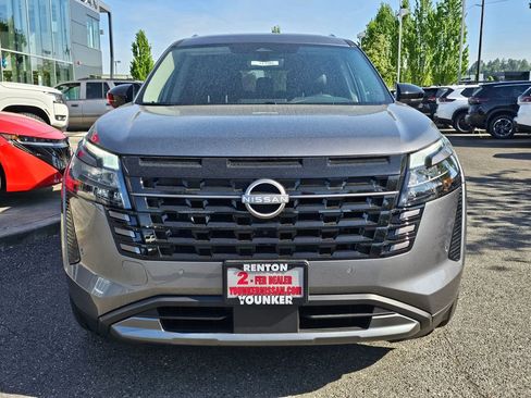 New 2026 Nissan Pathfinder SL AWD/4WD image 2
