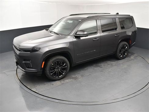 New 2026 Jeep Grand Wagoneer Summit image 15