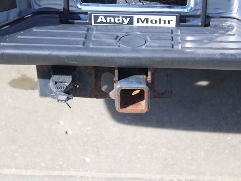 Used 2013 Nissan Titan SL w/ Moonroof Pkg image 10