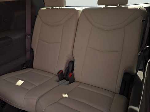 Used 2022 Cadillac XT6 Premium Luxury w/ Technology Package image 10