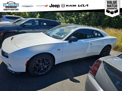 Used 2024 Dodge Charger Daytona R/T w/ Plus Group AWD/4WD image 4