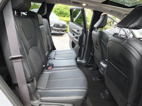 Used 2026 INFINITI QX60 Luxe w/ Cargo Package FWD image 23