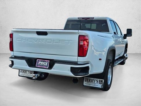 Used 2021 Chevrolet Silverado 3500 High Country w/ Technology Package AWD/4WD image 5