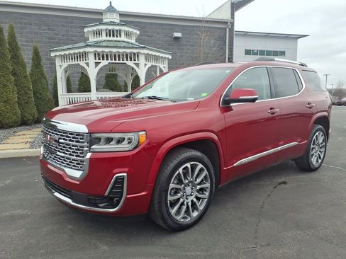 Used 2023 GMC Acadia Denali w/ Denali Ultimate Package AWD/4WD image 2