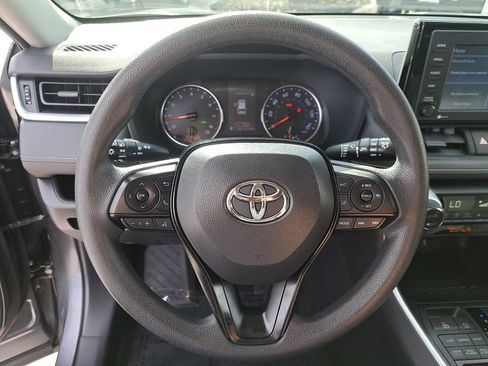 Certified 2020 Toyota RAV4 XLE image 17