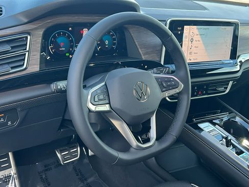 New 2026 Volkswagen Atlas SEL Premium R-Line image 10