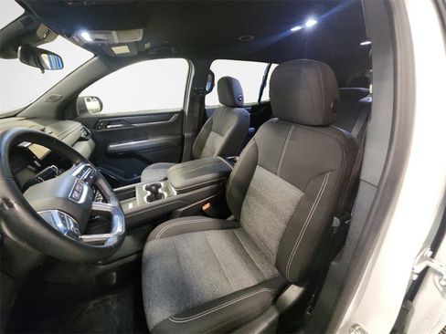 Certified 2025 GMC Acadia Elevation image 12