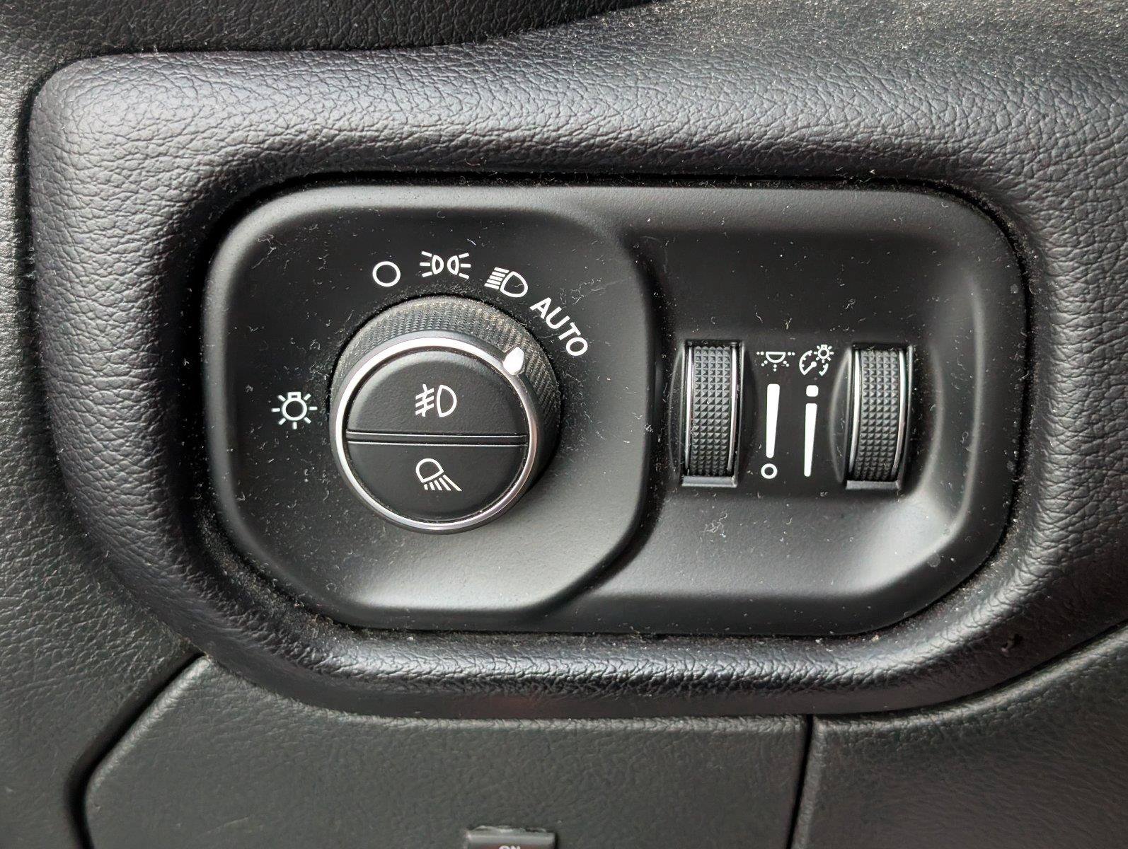 Used 2021 RAM 2500 Laramie AWD/4WD image 30