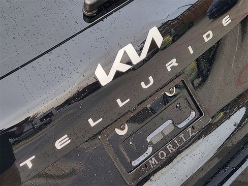 Certified 2023 Kia Telluride SX image 11