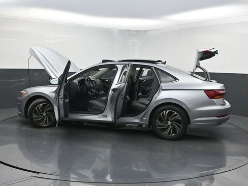 Used 2019 Volkswagen Jetta SEL Premium FWD image 36