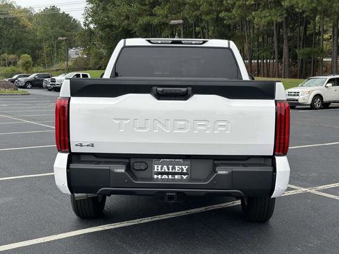 New 2026 Toyota Tundra SR5 w/ SR5 Convenience Package AWD/4WD image 20