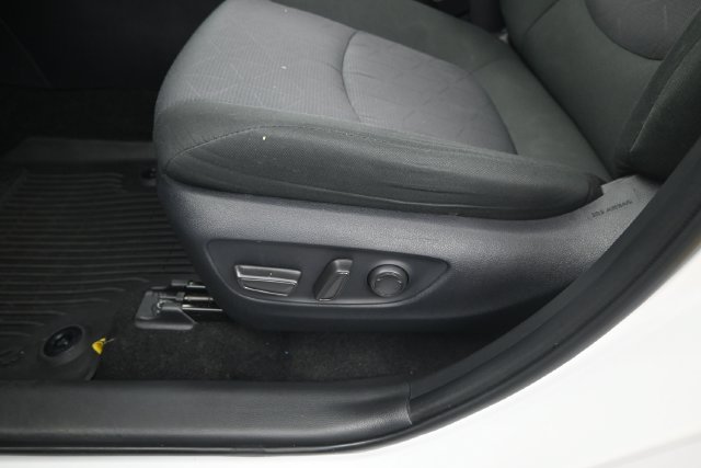 Used 2024 Toyota RAV4 XLE FWD image 10