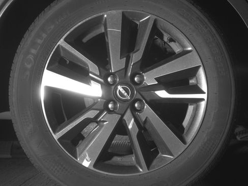 Used 2025 Nissan Versa SV image 15