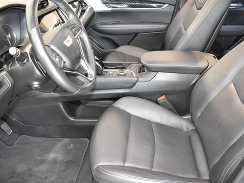 Used 2024 Cadillac XT6 Premium Luxury AWD/4WD image 23